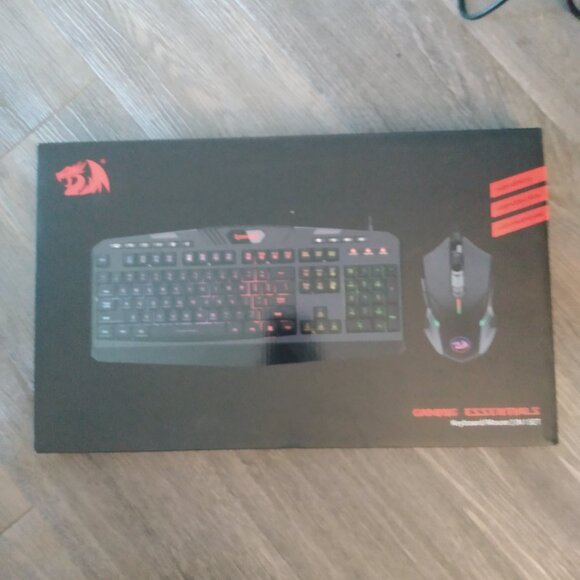 Redragon gaming keyboard and mouse combo. - Picture 2 of 2